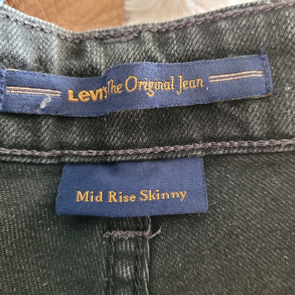 Levi's Mid Rise Skinny - Picture 9 of 10